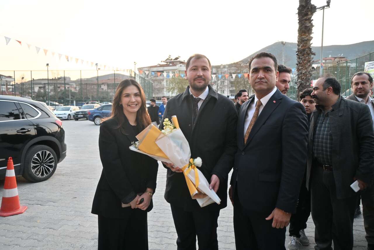 AK Parti Milas Teşkilatı İftar Sofrasında Buluştu 3